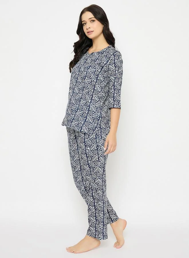 Clovia Clovia Leaf Print V-Neck Top and Pyjama Set