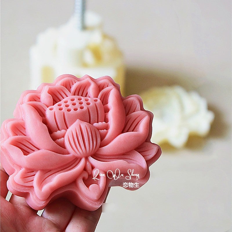 3D Lotus Mooncake Mold 150g Press Bake 150g lotus tide 1 mold 1 piece 