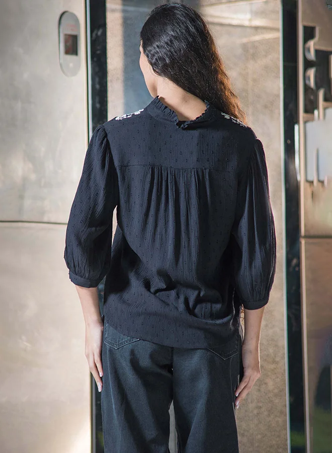 Virgio VIRGIO 100% Viscose Top With Intricate Contrast Embroidery
