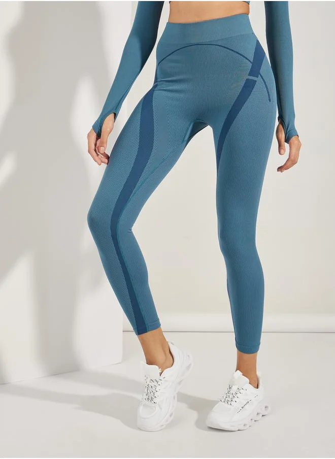 Styli Stripe Color Block Thumbhole Detail Crop Top & Leggings Set