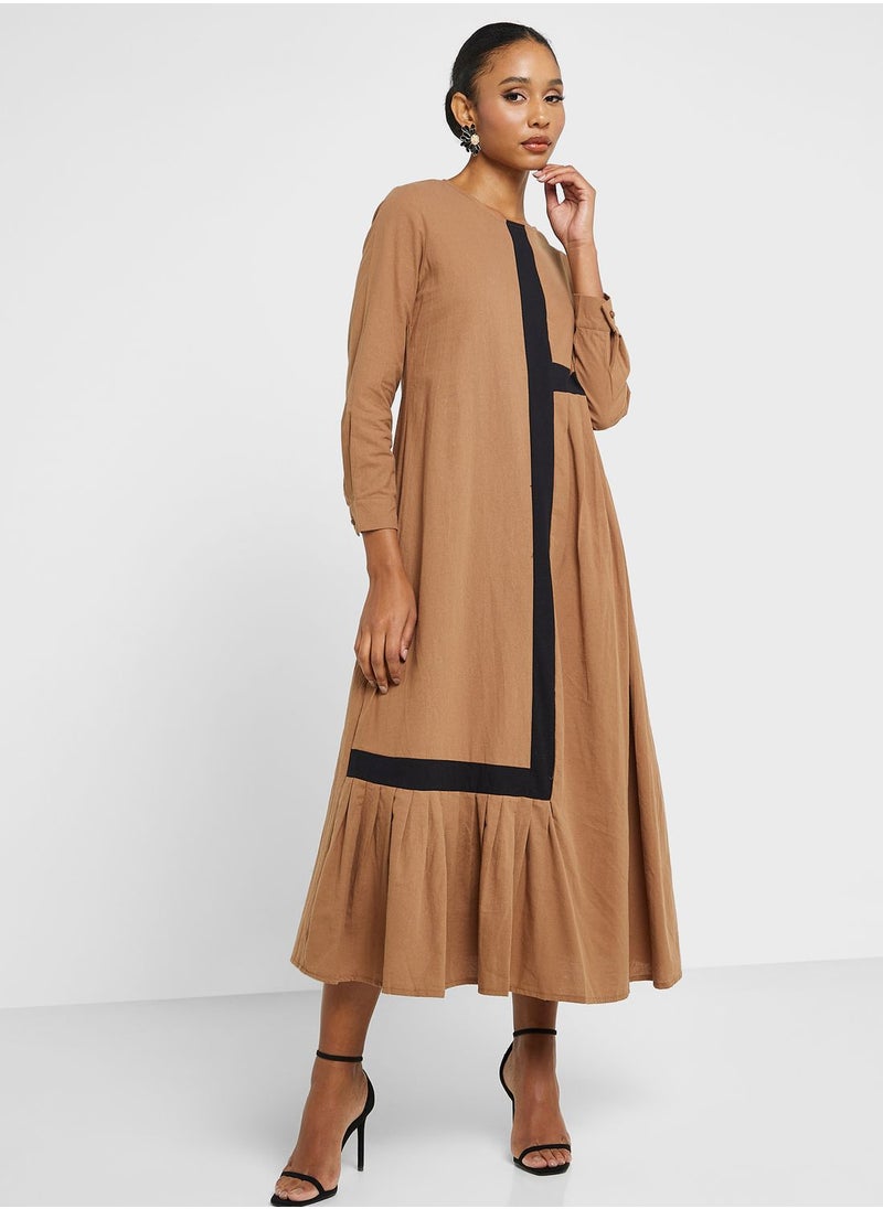 Khizana - Contrast Tape Dress - Image 1