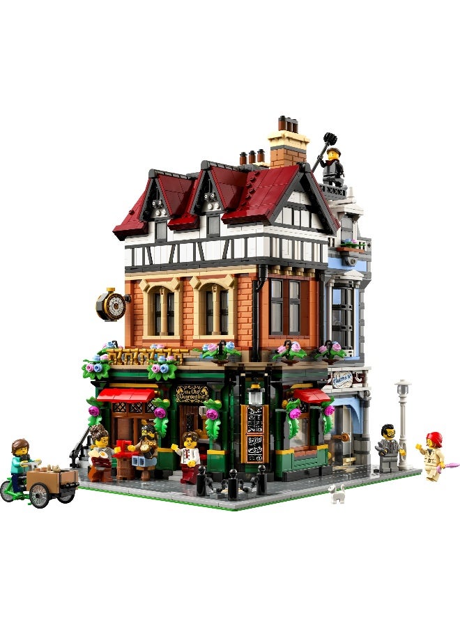 LEGO Icons Tudor Corner 10350 Building Toy Set (3266 Pieces) - Image 3