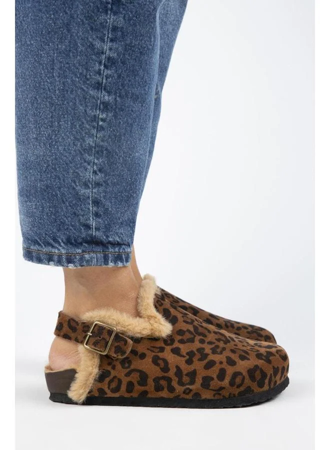 (Holly 2 Fur Leopard) Women's Genuine Leather Belted Buckle Tabi Sandal.
