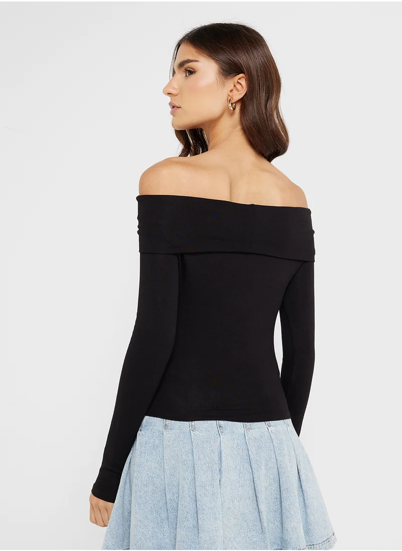 اونلي Off Shoulder Bow Detailed Top