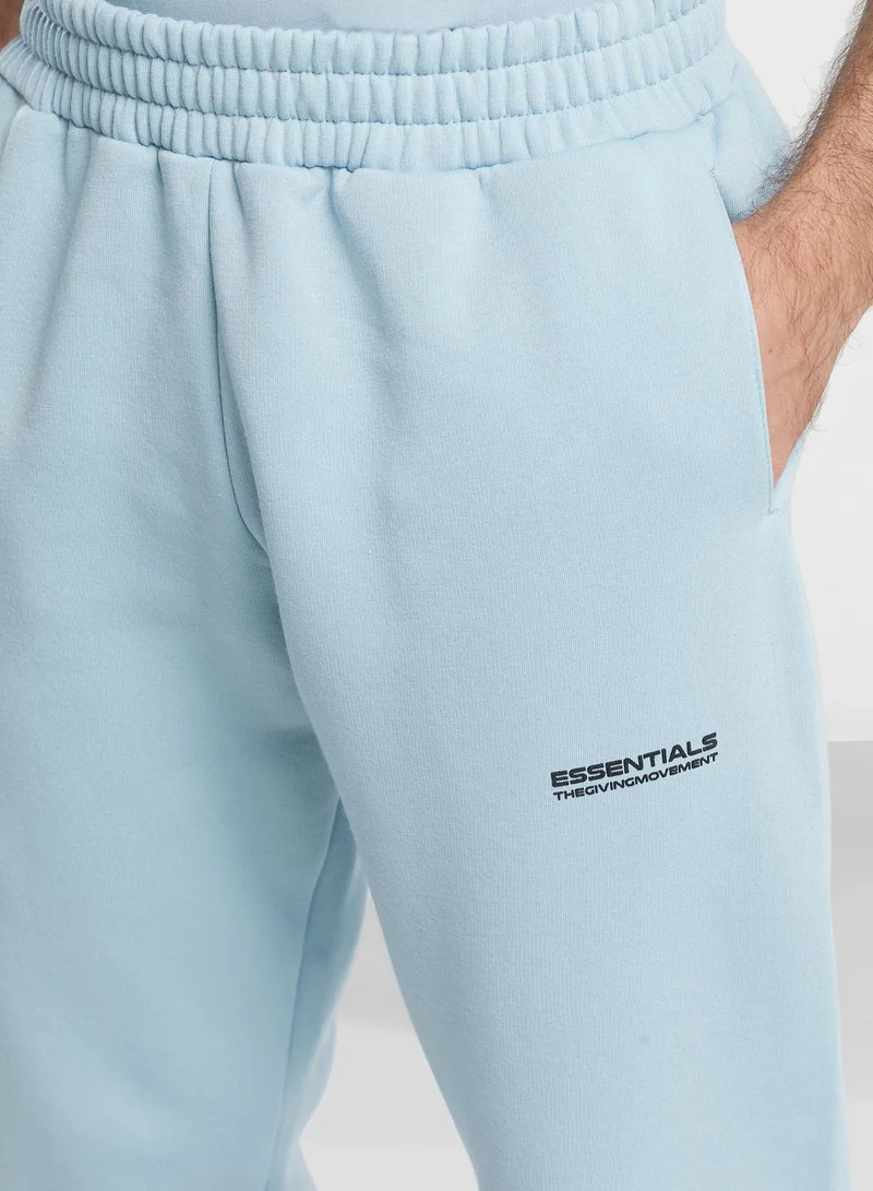 The Giving Movement The Regular Fit Classic Sweatpants