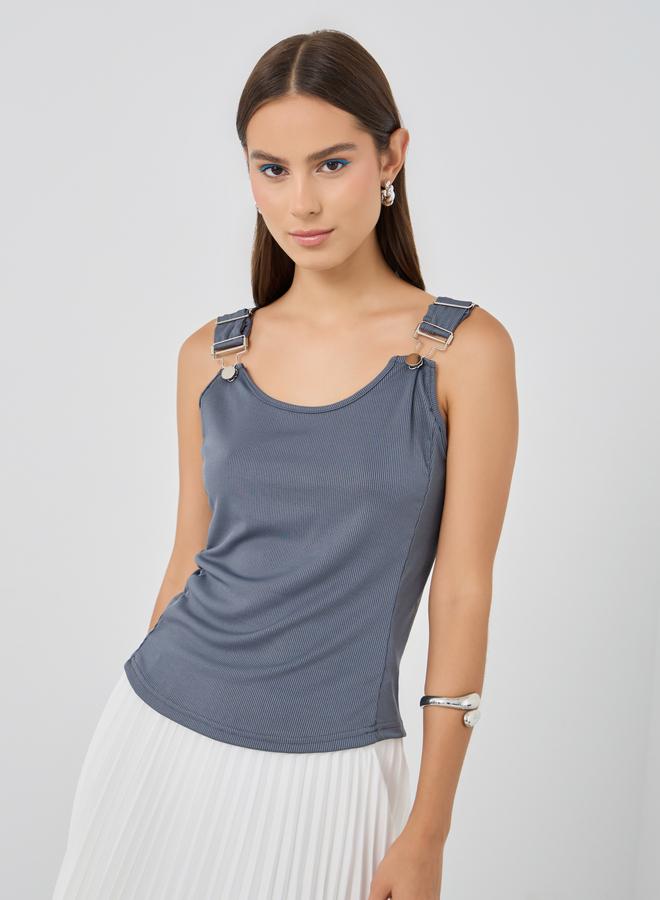 تايك تو توب بحمالات بتفاصيل مشبك مزدوج - Image 1