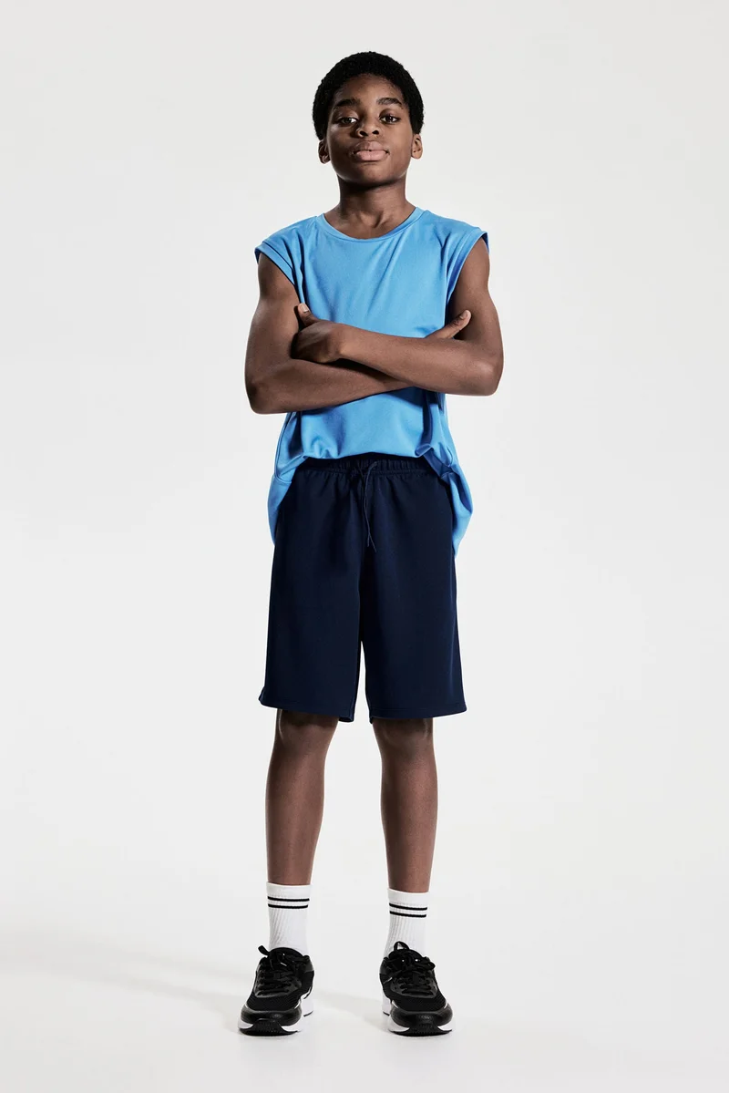 اتش اند ام شورت رياضي من نسيج دراي موف