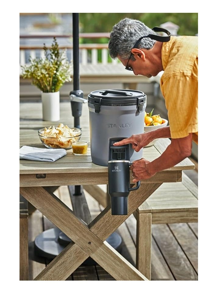 Stanley - Stanley Quencher H2.0 FlowState Stainless Steel Vacuum Insulated Tumbler with Lid and Straw for Water, Iced Tea or Coffee, Smoothie and More, Black, 40 oz - Image 1