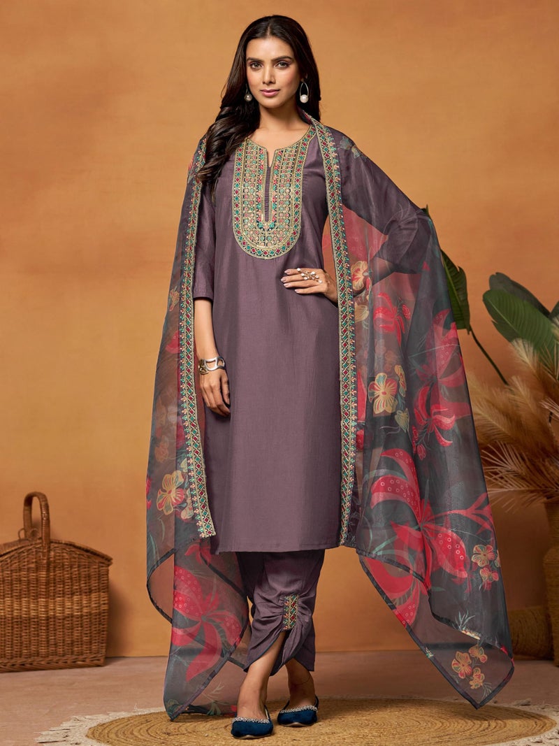 EthnicJunction Women's Chinon Embroidered Kurta Set With Organza Dupatta (SKD101-Vrinda-Purple_M) - Image 4