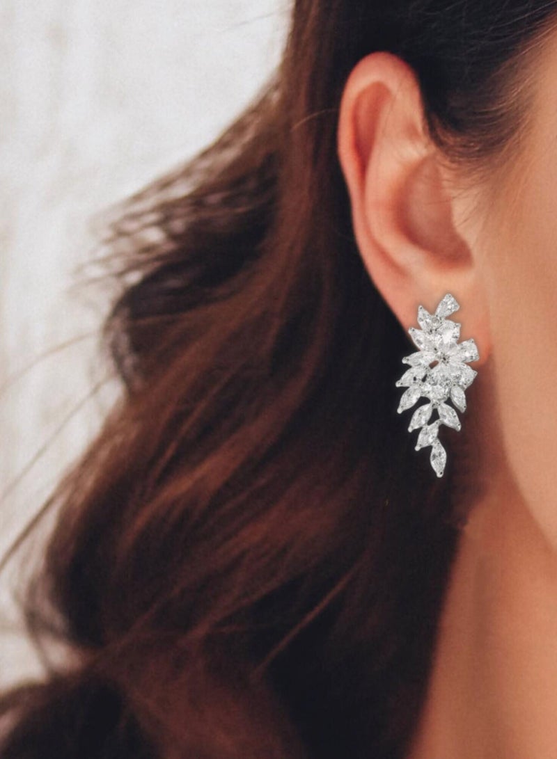 Rwnq Luxury Silver Earrings with Sparkling Leaf Design | Elegant Zircon-Stone Studded Earrings for Evenings and Special Occasions | Shiny Women's Accessory for a Sophisticated and Unique Look Soirée, Jewelry, Women's Accessories, Accessories, Women's Earrings  - Image 5