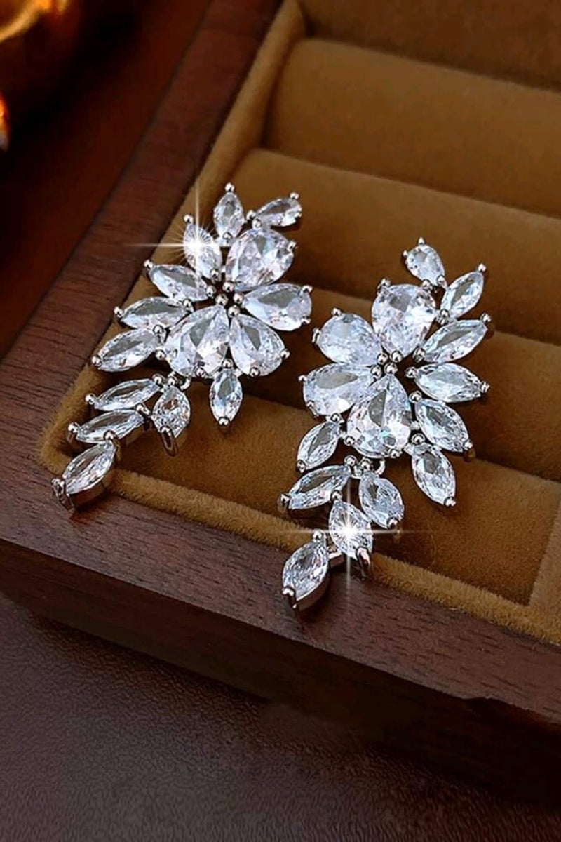 Rwnq Luxury Silver Earrings with Sparkling Leaf Design | Elegant Zircon-Stone Studded Earrings for Evenings and Special Occasions | Shiny Women's Accessory for a Sophisticated and Unique Look Soirée, Jewelry, Women's Accessories, Accessories, Women's Earrings  - Image 1