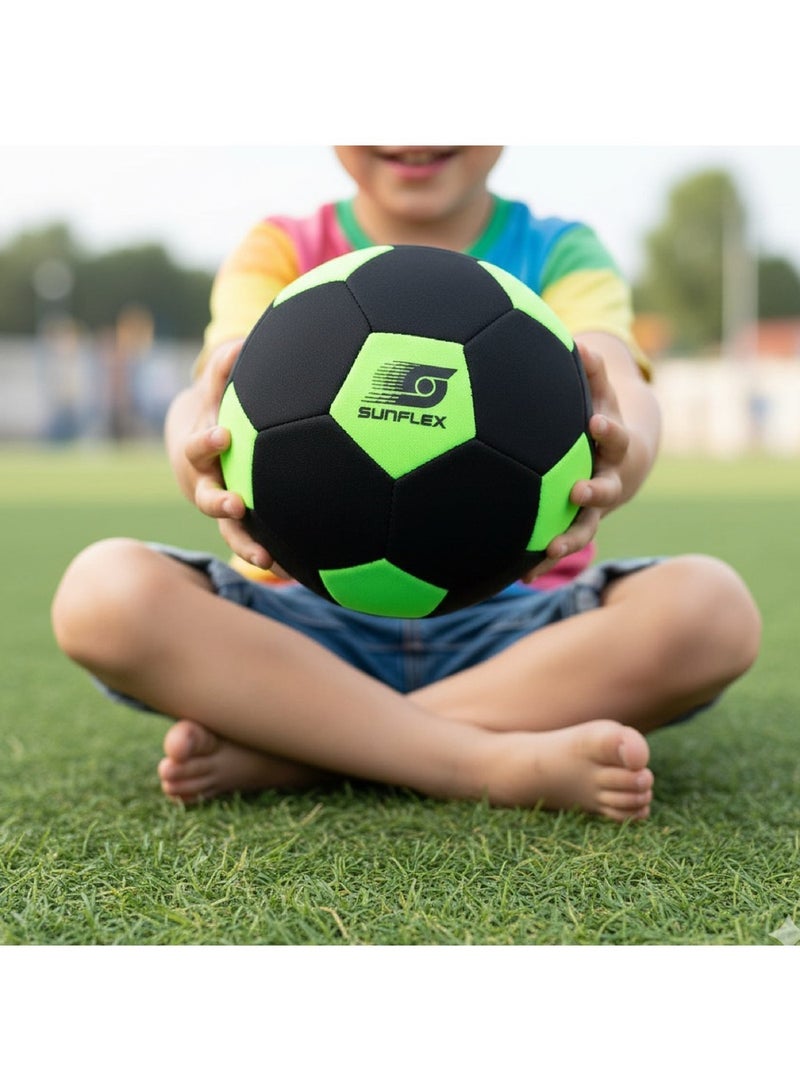 صنفليكس كرة قدم صن فليكس من النيوبرين  كرة خفيفة مقاومة للماء للعب والتدريب في الهواء الطلق - Image 3
