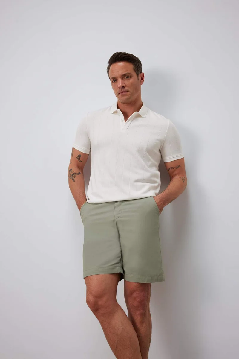 ديفاكتو Regular Fit Gabardine Bermuda