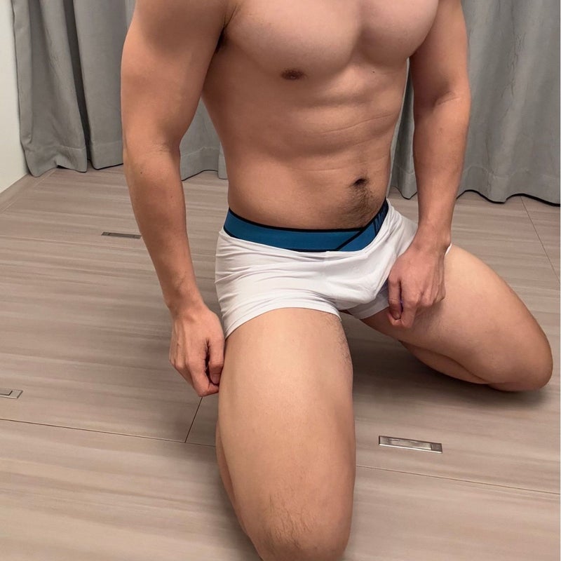 Coach Jiang Men's Laser Gradient Boxer Briefs with V-Waistband, Modal Fabric - Image 2