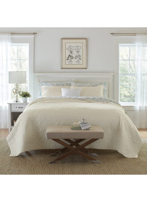 Laura Ashley  Felicity Collection  Quilt Set  100 Cotton Reversible All Season Bedding with Matching Shams PreWashed for Added Softness Twin Ivory