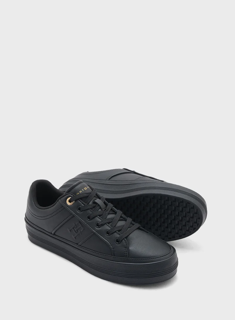 TOMMY HILFIGER Lace Up Low Top Sneakers