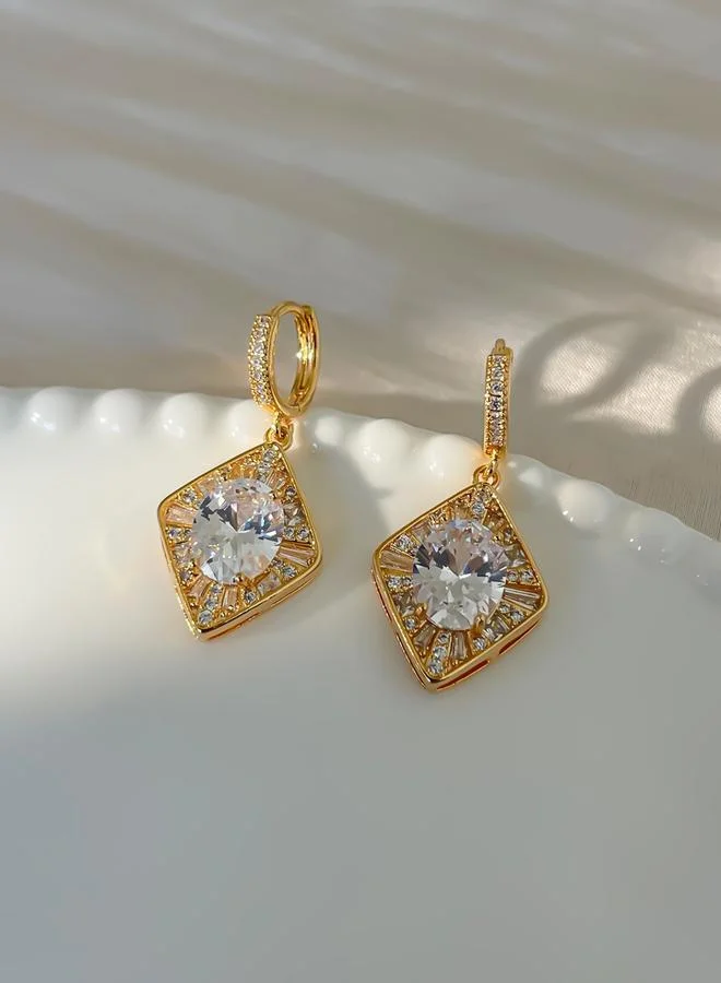 تايك تو أقراط مزينة