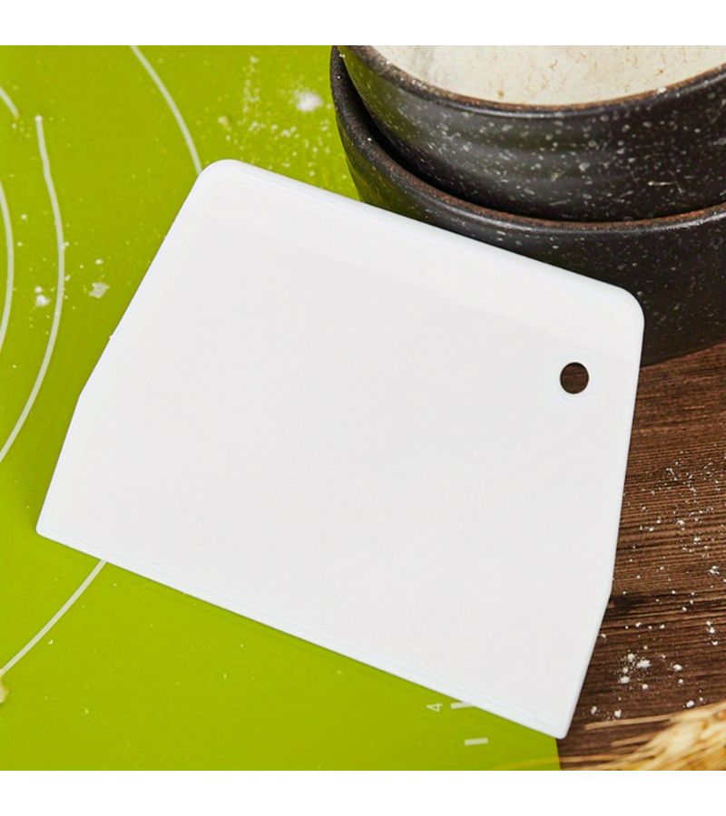4 White Multifunctional Plastic Dough Scrapers for Baking Cake Decorating and Pastry - Image 1