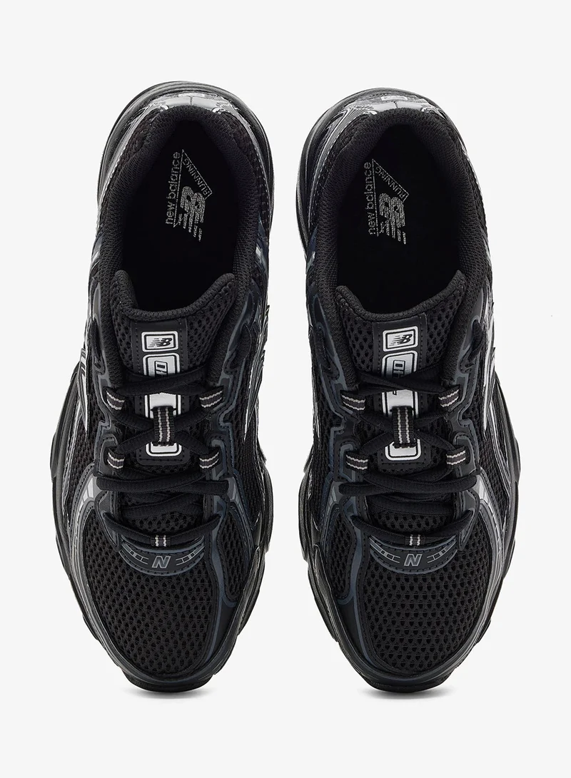 New Balance 740 Sneakers