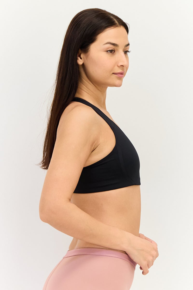 Nike حمالة صدر رياضية بدون حشوة للنساء بدون أكمام، سوداء - Image 2