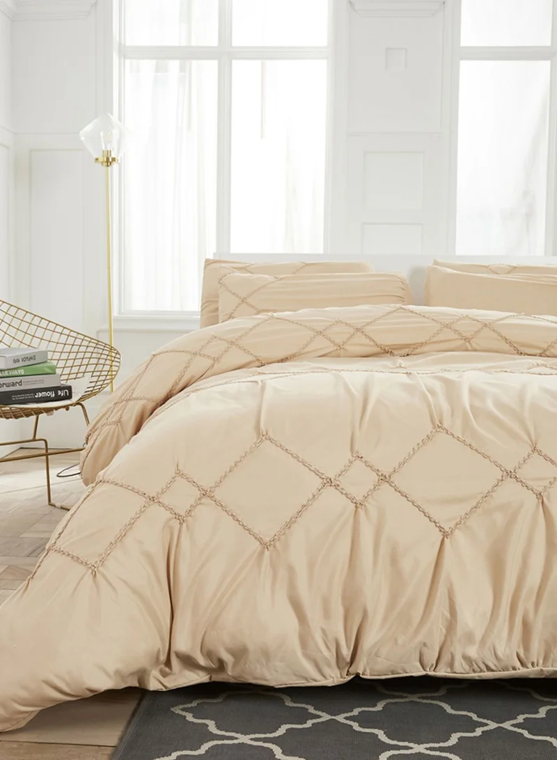 Noire Edit Beige Patterned King Bedding Set