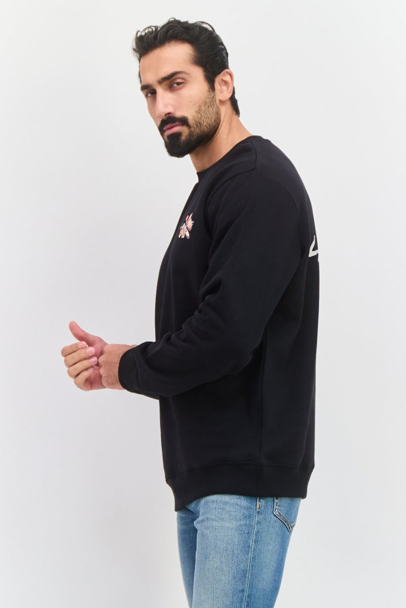 Lyle & Scott Men Crew Neck Long Sleeves Printed Sweatshirt, Black - Image 2