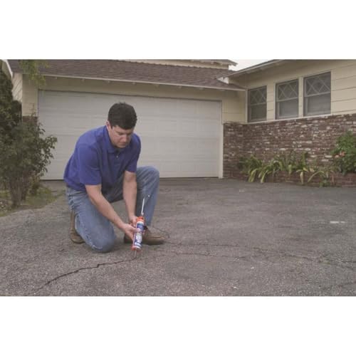 Henry Company HE308004 Premium Elastomeric Blacktop Driveway Crack Repair - Image 5