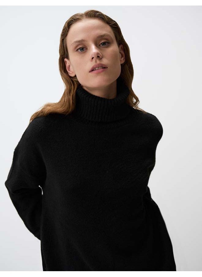Jimmy Key - Long Sleeved Turtleneck Sweater - Image 1