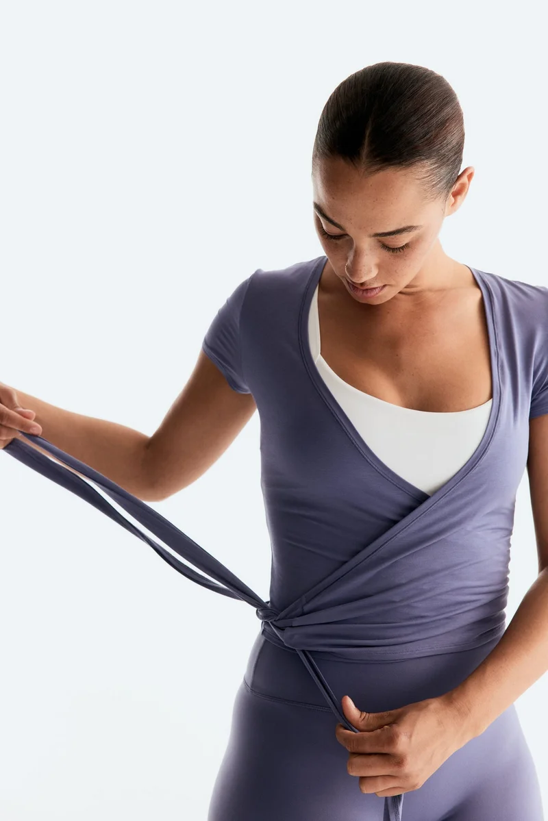H&M Sports wrap top in modal