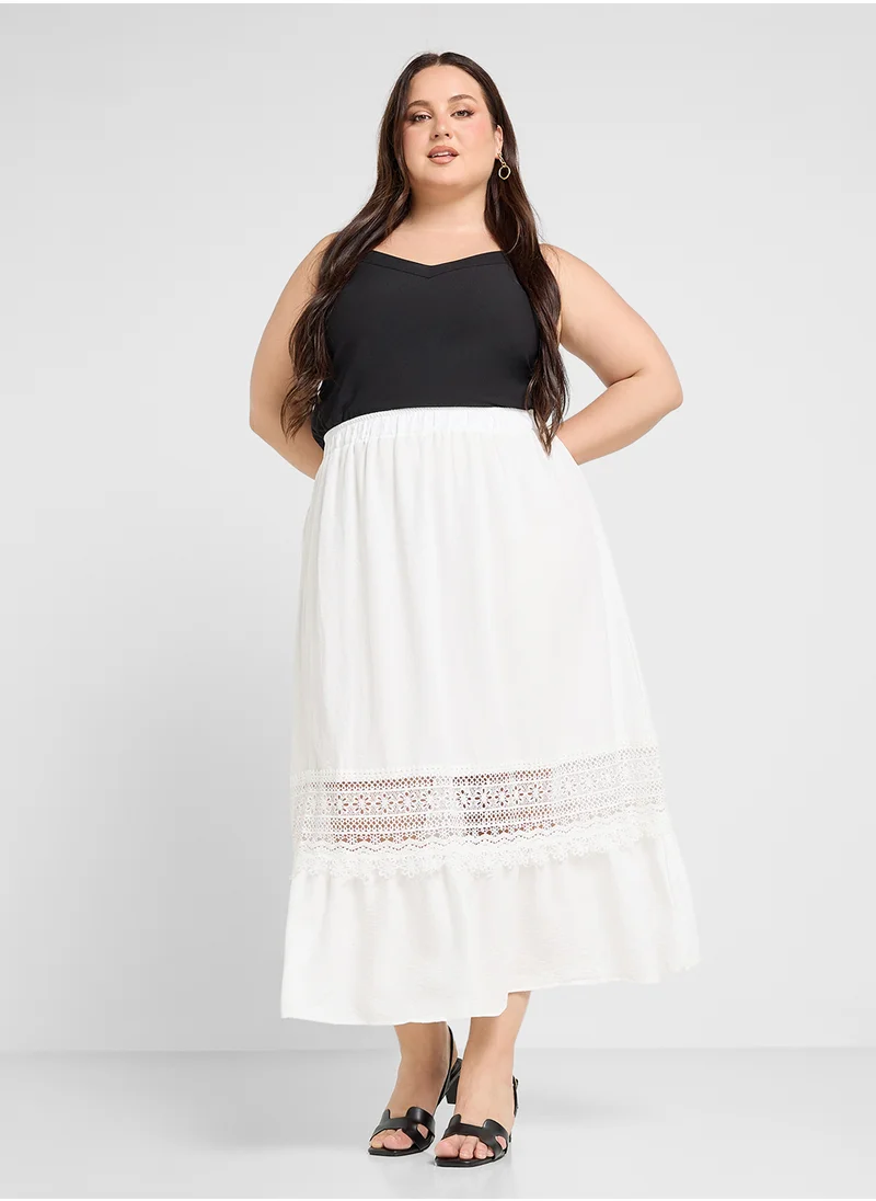 جينجر بلس Midi Skirt With Lace Detailing