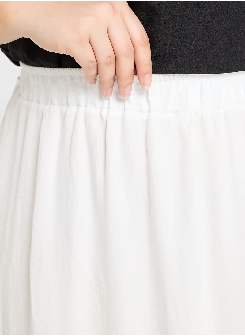 Ginger Plus Midi Skirt With Lace Detailing