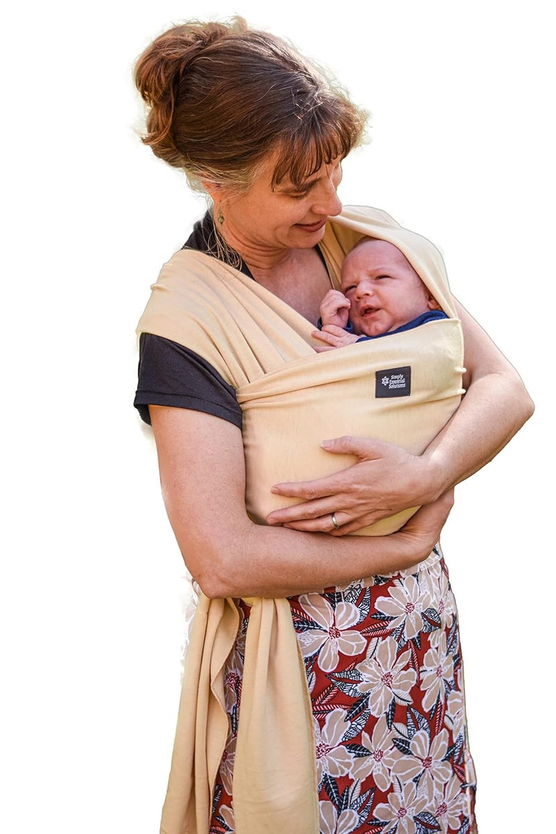Simply Essential Solutions حمالة أطفال ناعمة ومرنة، قماش قطن، حمالة أطفال، غطاء للرضاعة للاستخدام مع حديثي الولادة حتى toddlers: توزع الوزن بالتساوي لراحة أكبر أثناء الحمل (كريم) - Image 1