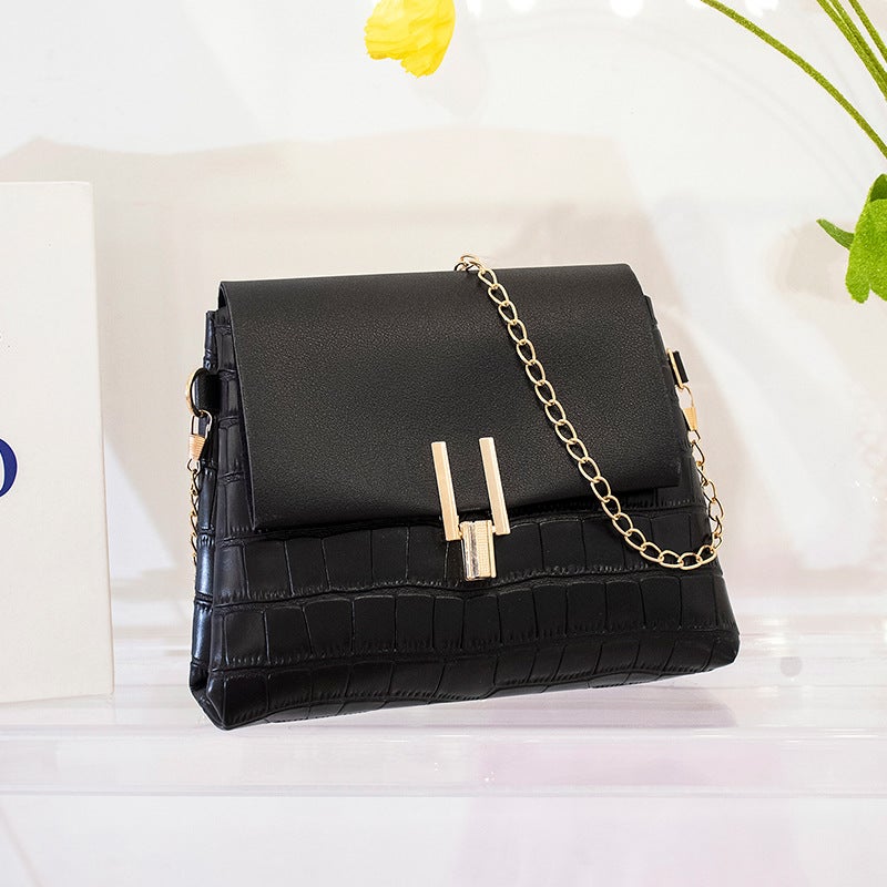 Trend Crocodile Pattern Shoulder Slung Chain Buckle Women'S Bag 2022 Solid Color Leisure Messenger Bag A Generation Of Hair - Image 1