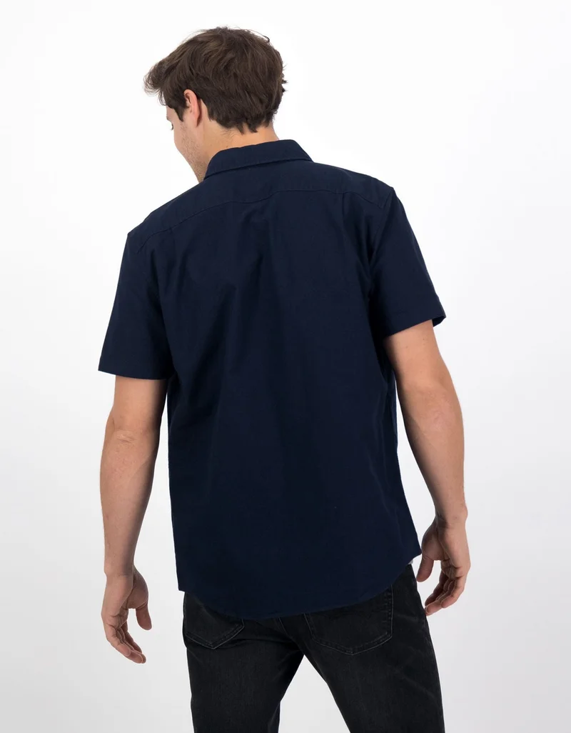 American Eagle AE Classic Fit Oxford Short-Sleeve Button-Up Shirt