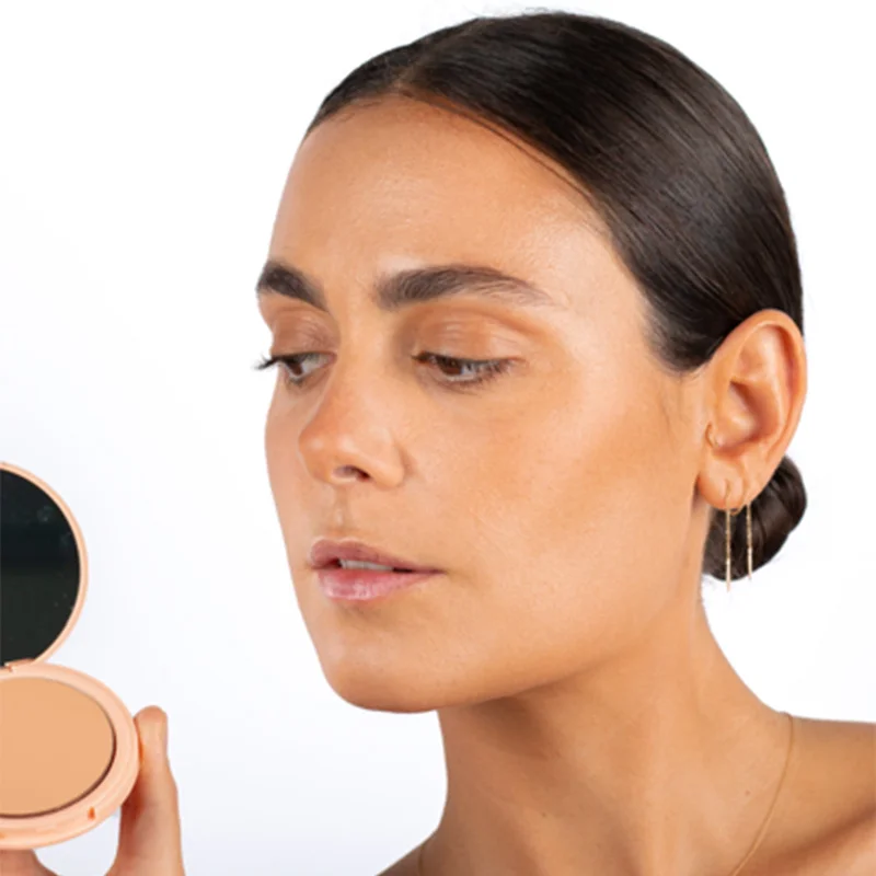 LA CRIQUE Mattifying Face Powder SPF 15 - 02 Peach Skin