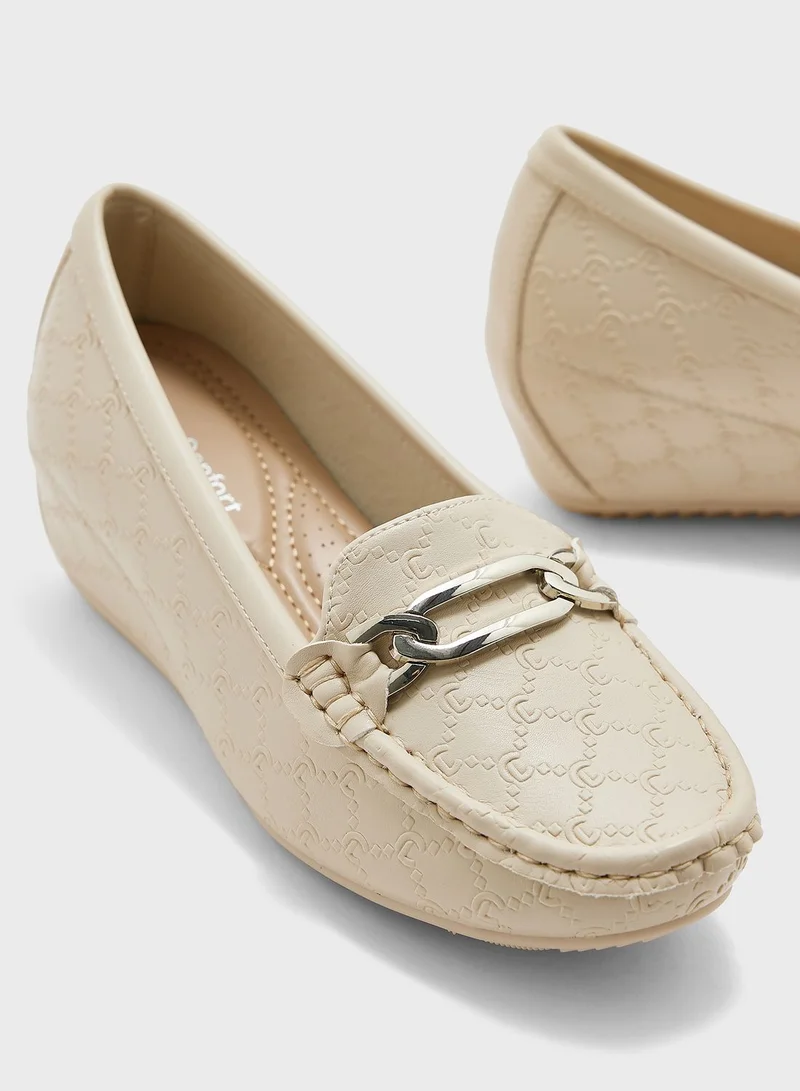 Le Confort Round Shape Flat Moccasins