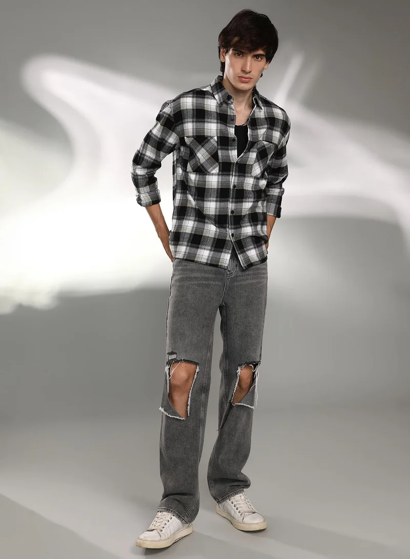 Campus Sutra Campus Sutra Men's Onyx Black & Daisy White Tartan Plaid Shacket For Casual Wear | Spread Collar | Long Sleeve | Button Closure | Shirt Crafted With Comfort Fit For Everyday Wear