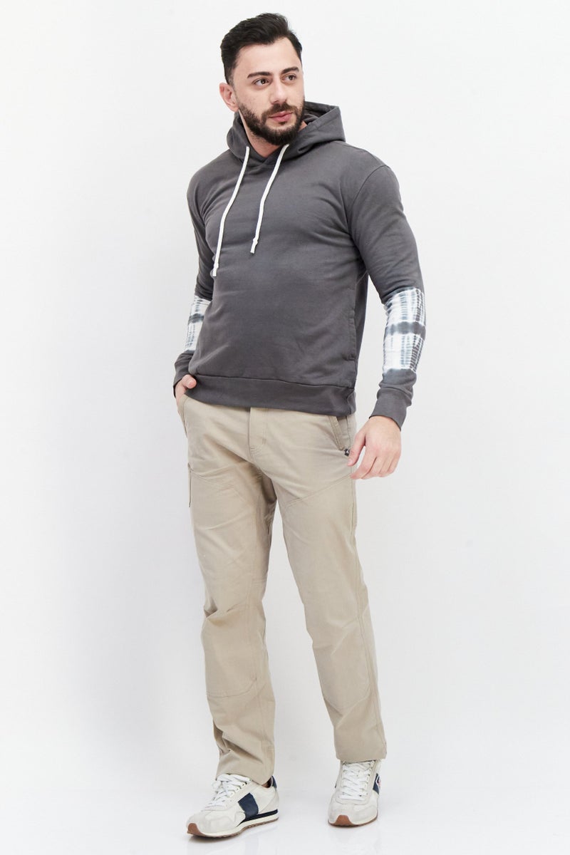 Sovereign Code سويت شيرت رجالي بغطاء رأس بتصميم تيدي داي، رمادي - Image 3