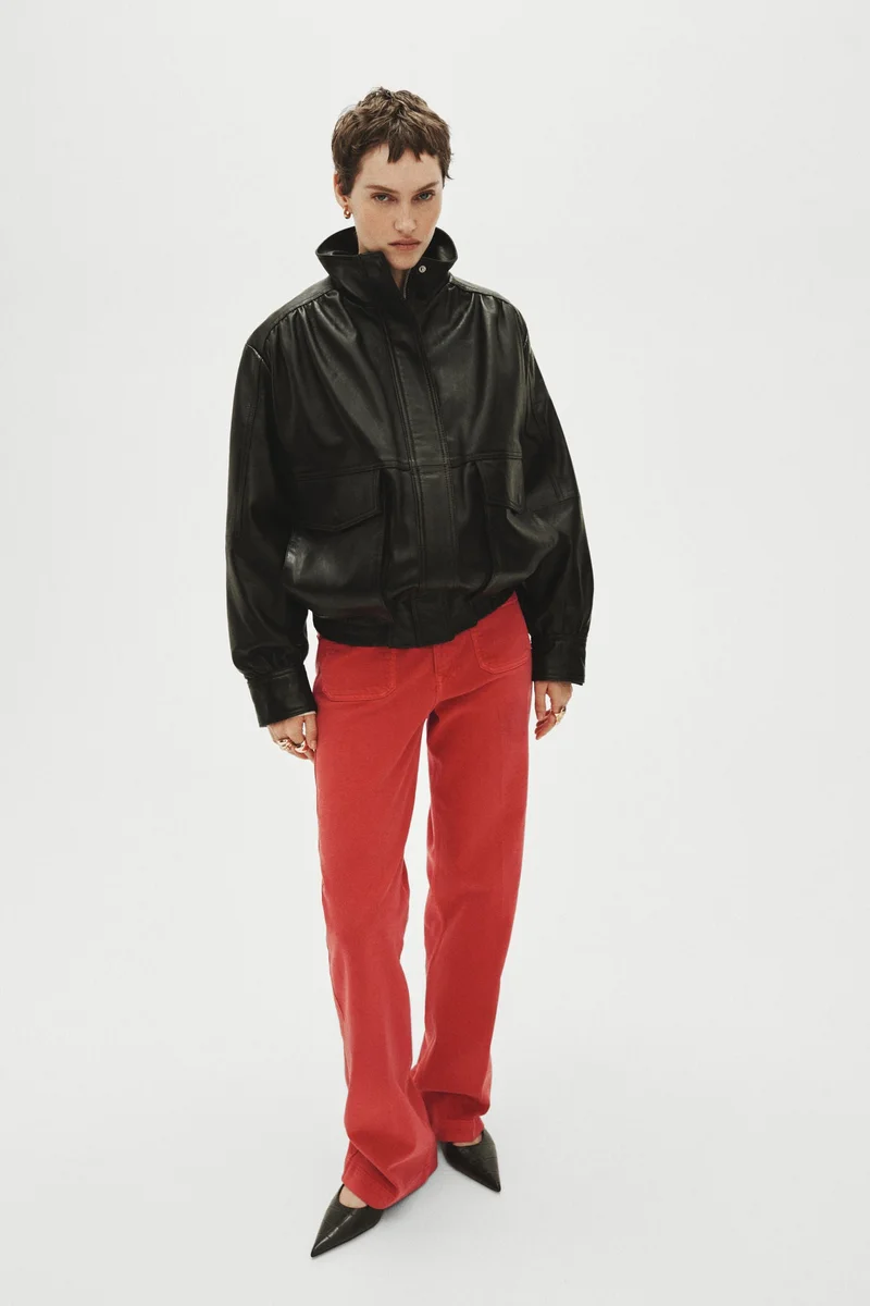 اتش اند ام جينز بخصر عالي وقصّة واسعة