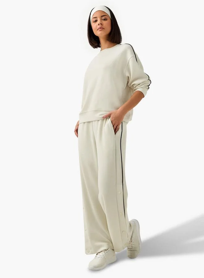 آكتف Women Regular Fit Joggers with Button Detail