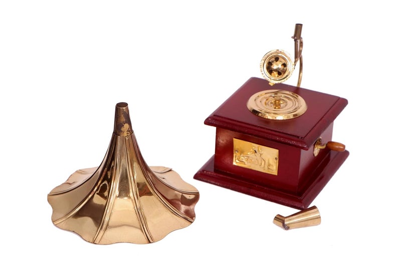 Decorative Gramophone Showpiece 10 Inches Vintage Style Brass for Home Decor Gramophone Handicraft Mini Brass Items for Home Decor Office Desk Living Room Study Table and Gift Purpose