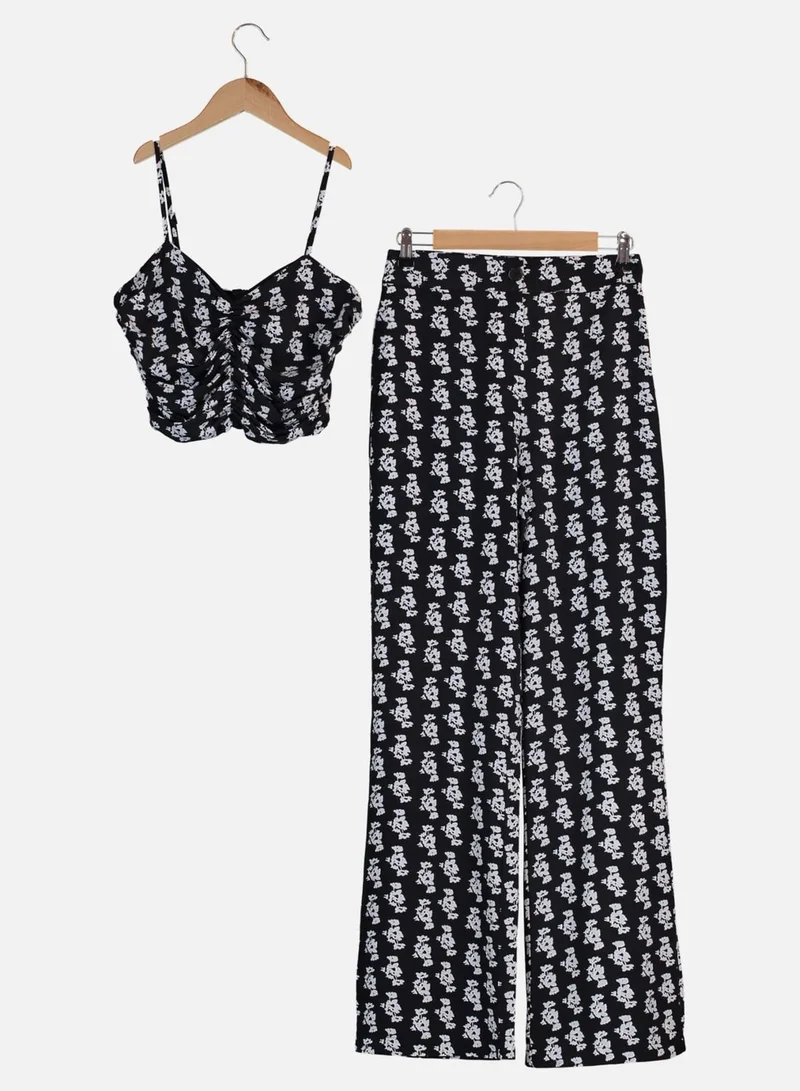 trendyol Cropped Top & Pants Set