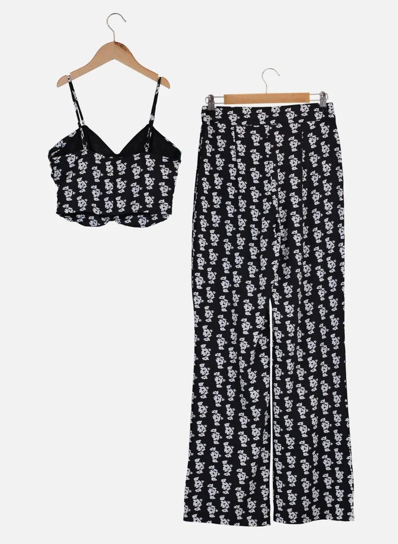 trendyol Cropped Top & Pants Set