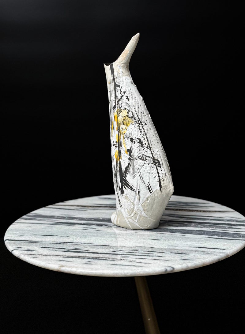 Penguin-inspired Vase - Image 2