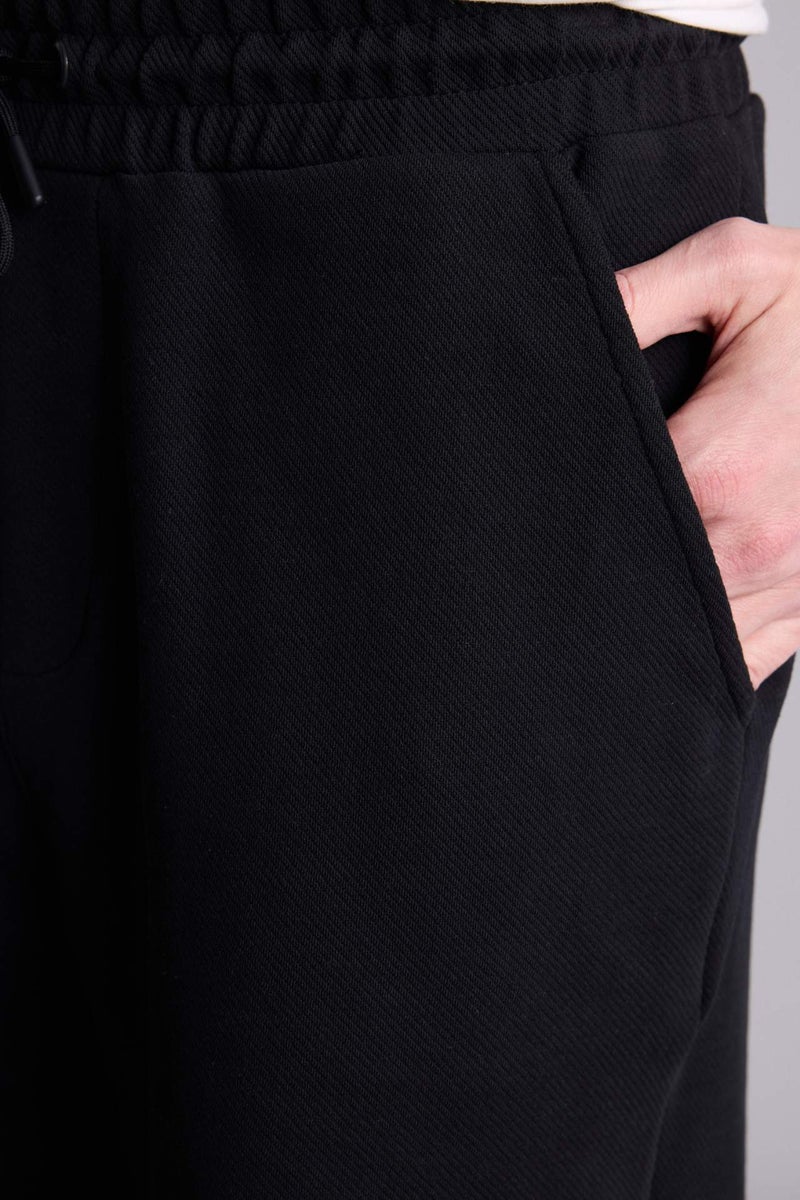 DeFacto Regular Fit Shorts - Image 4