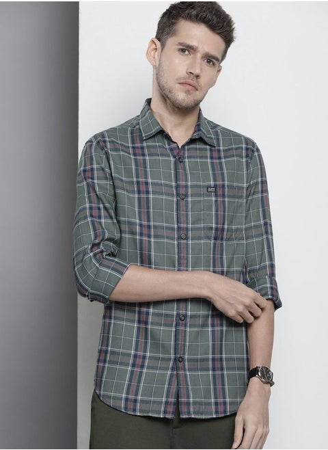 Men Regular Fit Striped Full Sleeves Cutaway Collar Casual Shirt