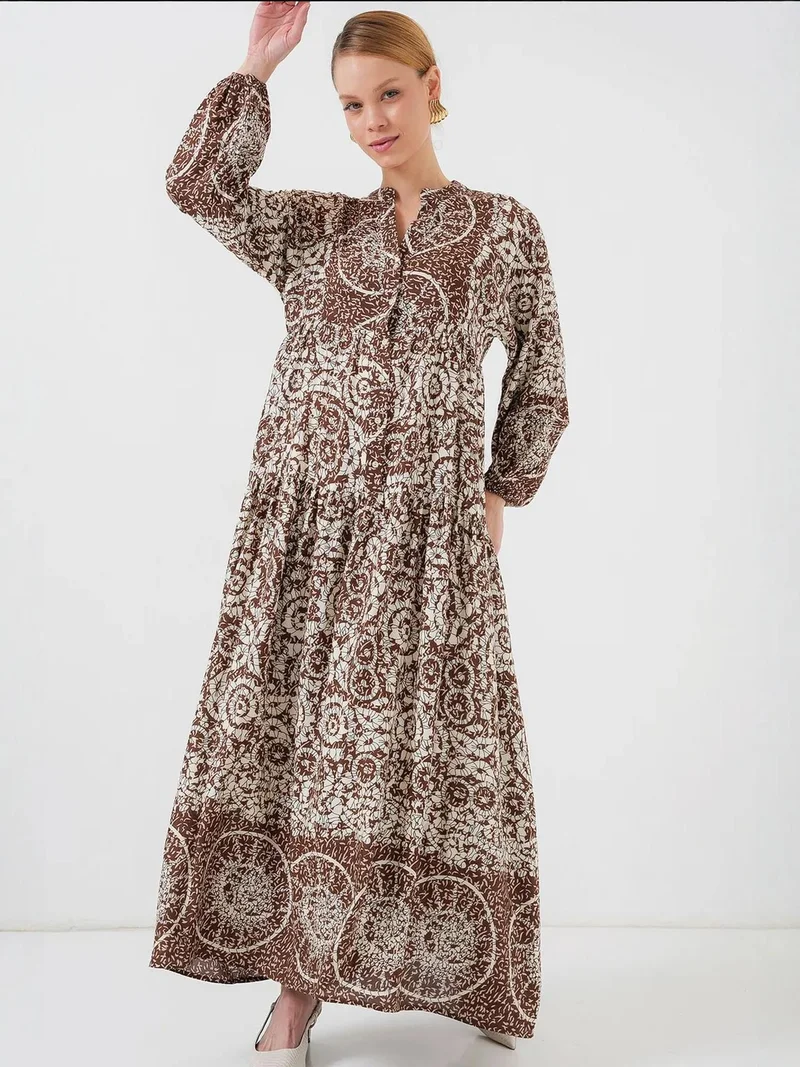 بيغ دارت فستان ماكسي بياقة على شكل حرف  بنقوش