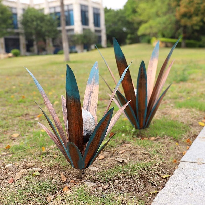 LCJECV Metal Agave Plant Garden Art, 2 Pack Big Tequila Rustic Sculpture, Rustic Metal Agave Plants Lawn Home Ornaments, for Yard Stakes, Garden Figurines, Outdoor Patio (2 PCS Colorful with Light) - Image 3