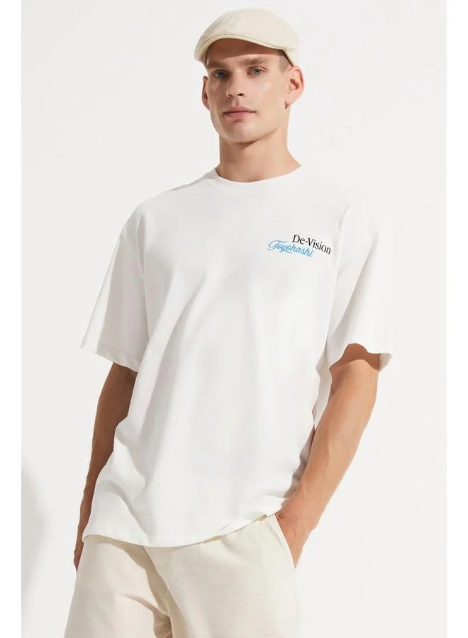 جون June Men Oversize Pattern Crew Neck Striped Tshirt White