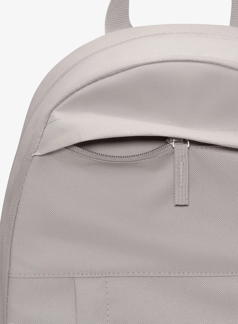 نايكي حقيبة ظهر هجينة عنصرية